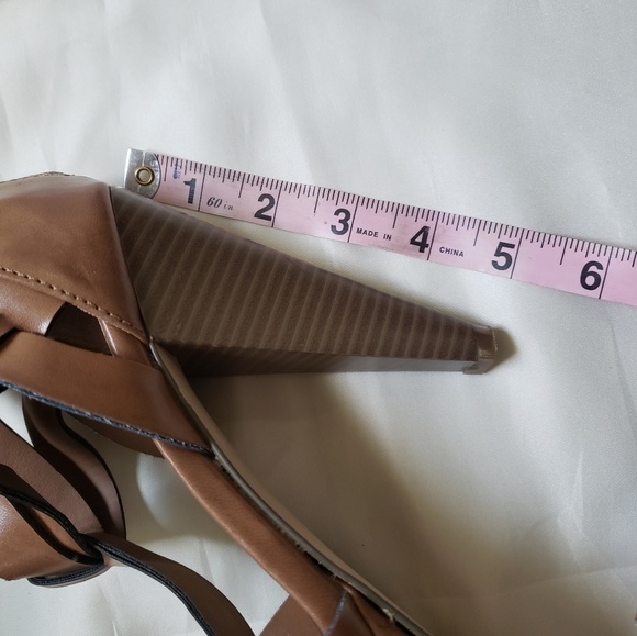 💕GUESS womens Platform - 5" - Heels - Size 9 1/2💕👠 - Picture 5 of 7